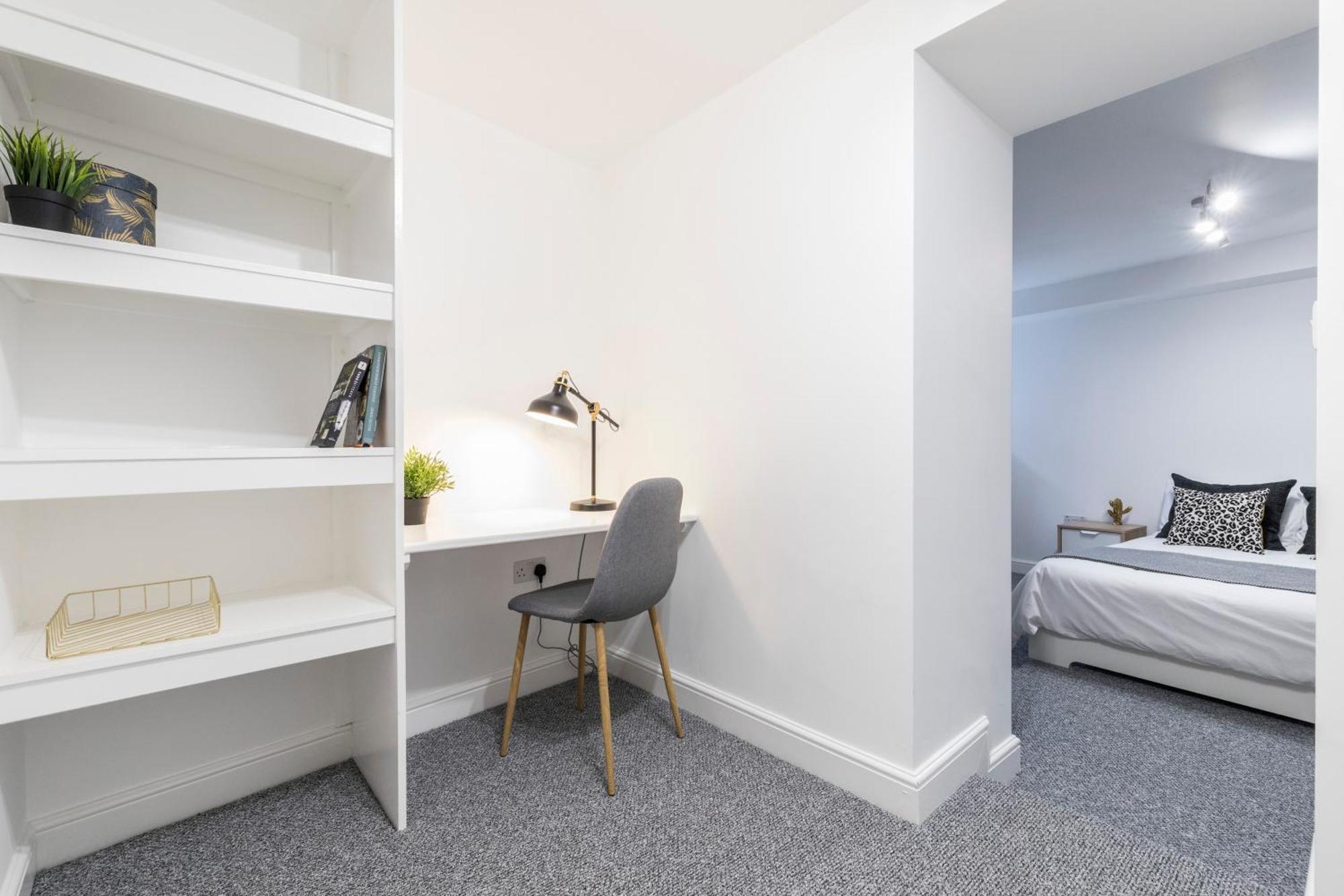 Charming Two Bed - Two Bath *