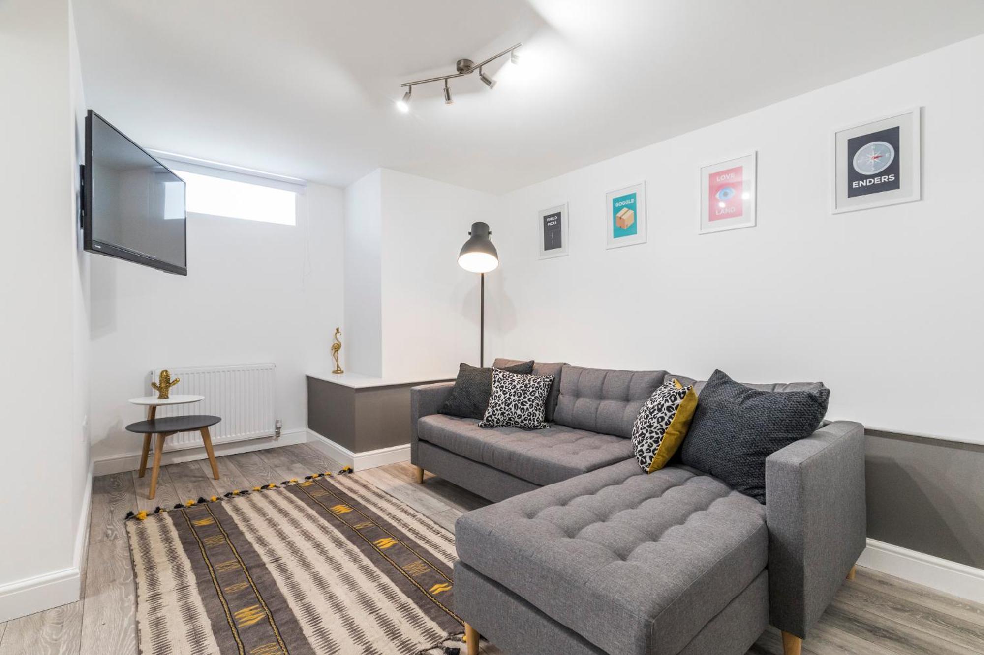 Charming Two Bed - Two Bath * Leeds (West Yorkshire)